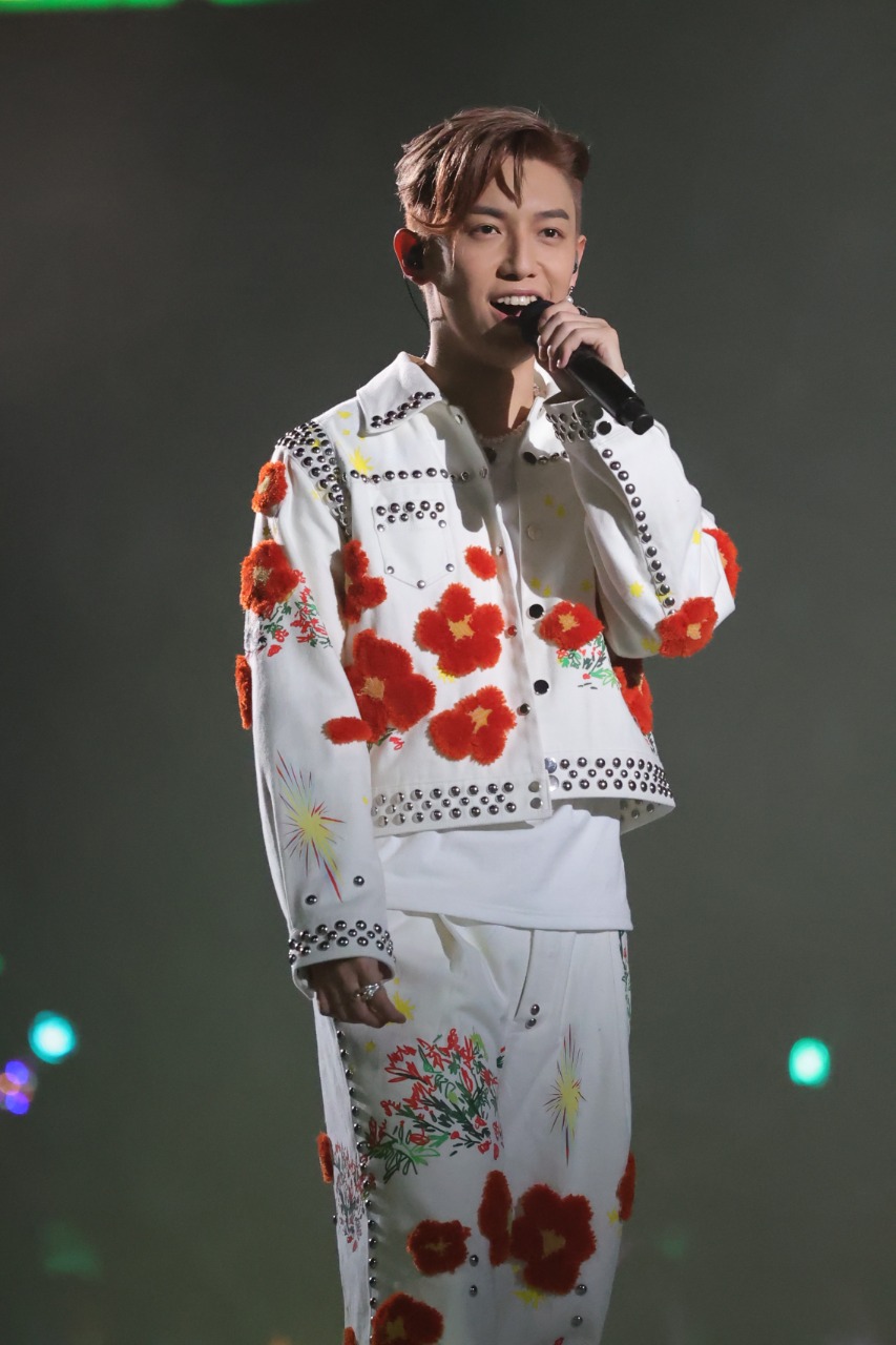 MC自嘲超巿KOL。